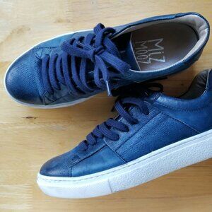Like NEW MIZMOOZ Blue Sneakers Women 37